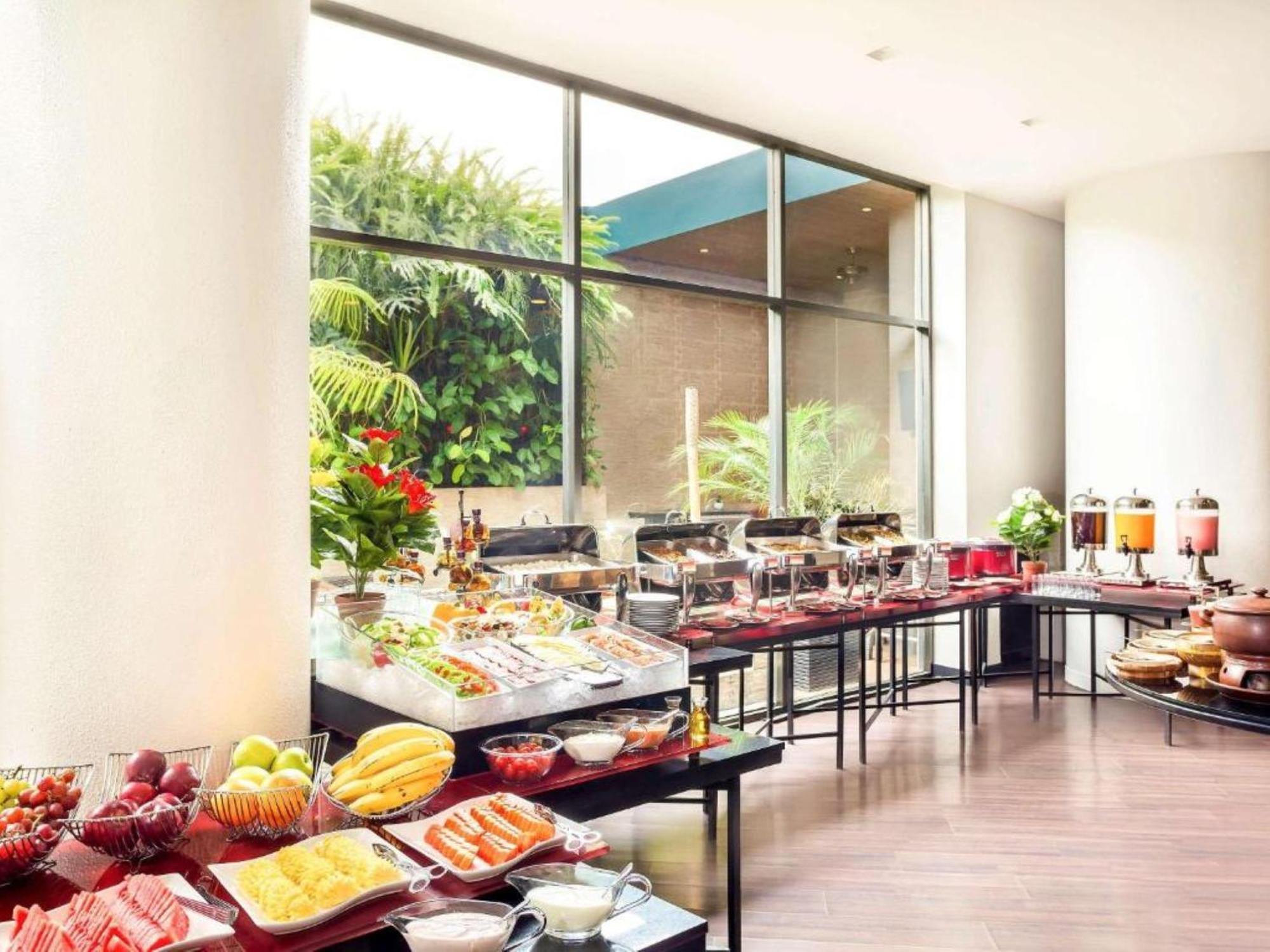 Hotel Horison Arcadia Wahid Hasyim Jakarta Exterior foto