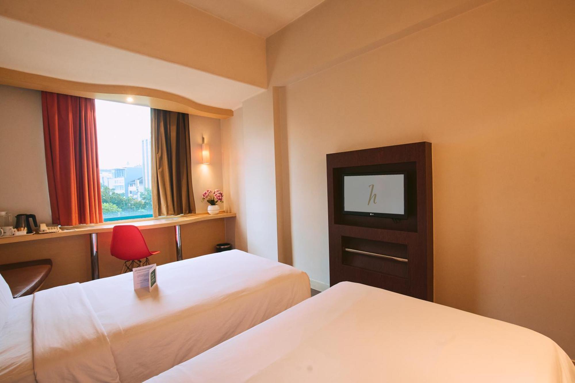 Hotel Horison Arcadia Wahid Hasyim Jakarta Exterior foto